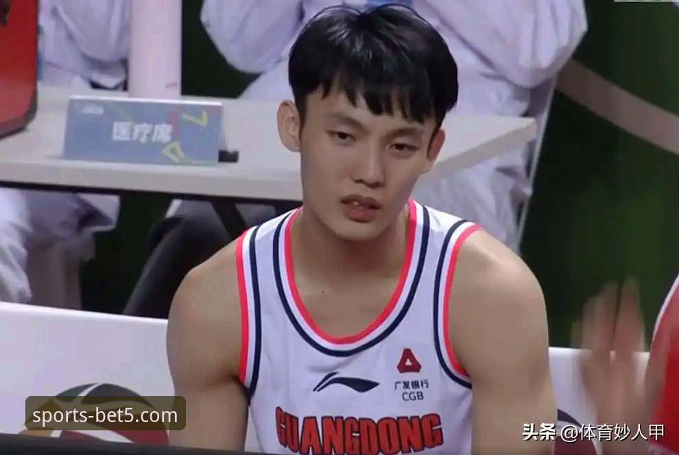 CBA焦点战复盘：皮特森38分神迹，福建逆转终结北京四连胜